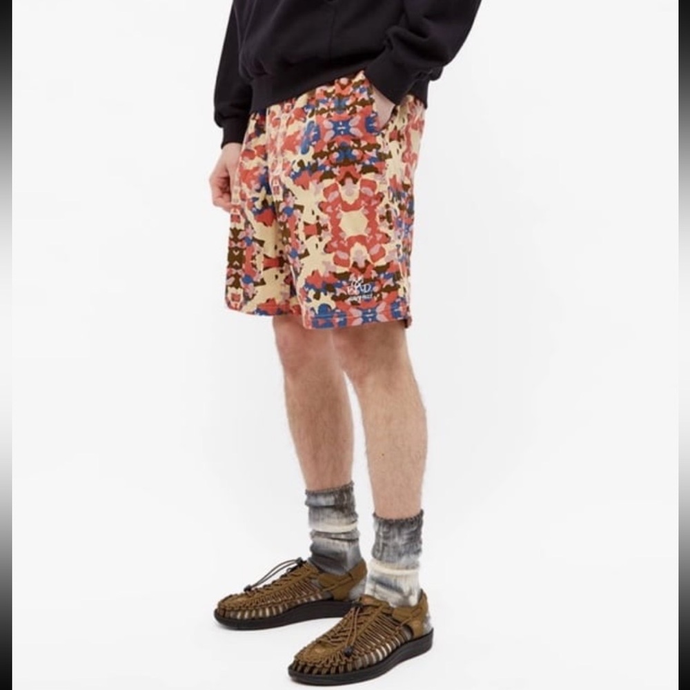 END. x Gramicci 'Kaleidoscope' G-Short in Tan Camo size XS